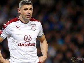 Tiền đạo Jonathan Walters của Burnley muốn góp mặt trong ĐT Ireland