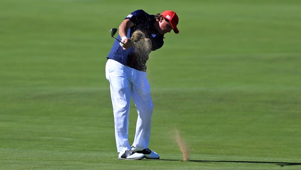 Phil-Mickelson-Golf-Desert-Classic-min